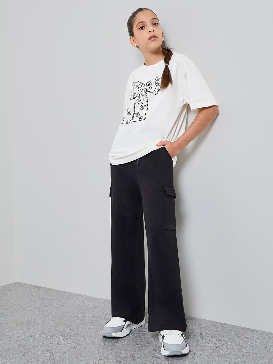 Teen Girls Oversized T-Shirt and Cargo Joggers Set