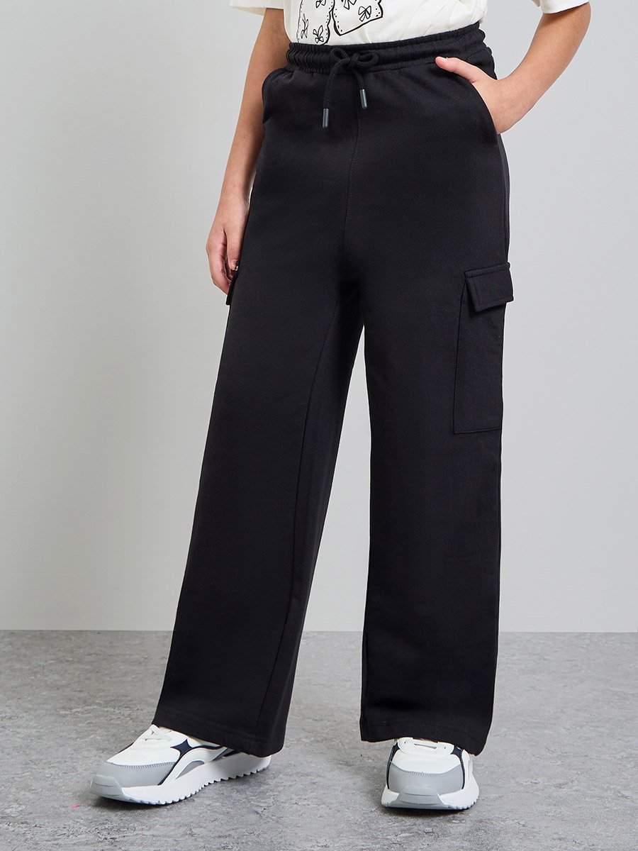 Teen Girls Oversized T-Shirt and Cargo Joggers Set