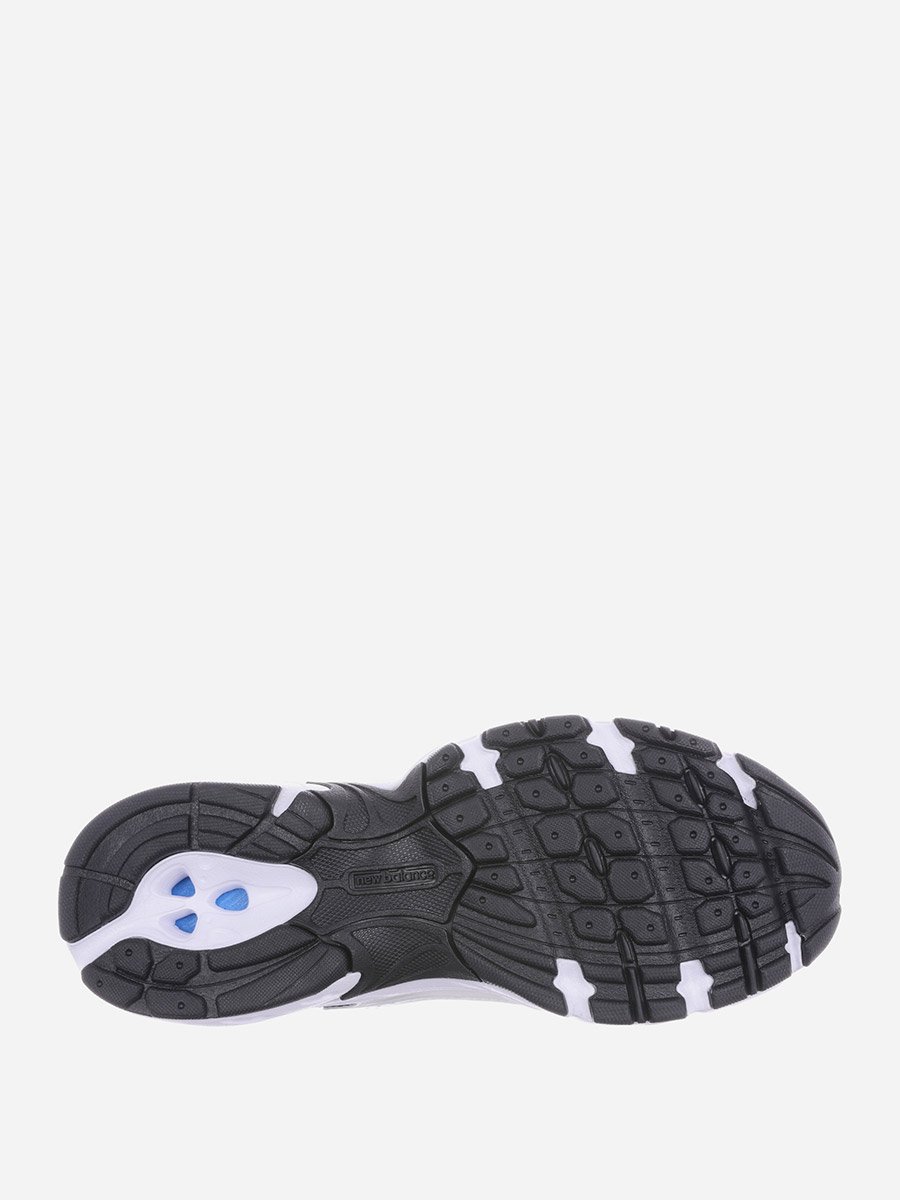 حذاء سنيكرز 530