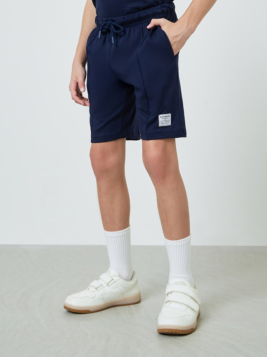 Teen Boys Raglan Sleeve T-shirt and Badge Detail Shorts Set