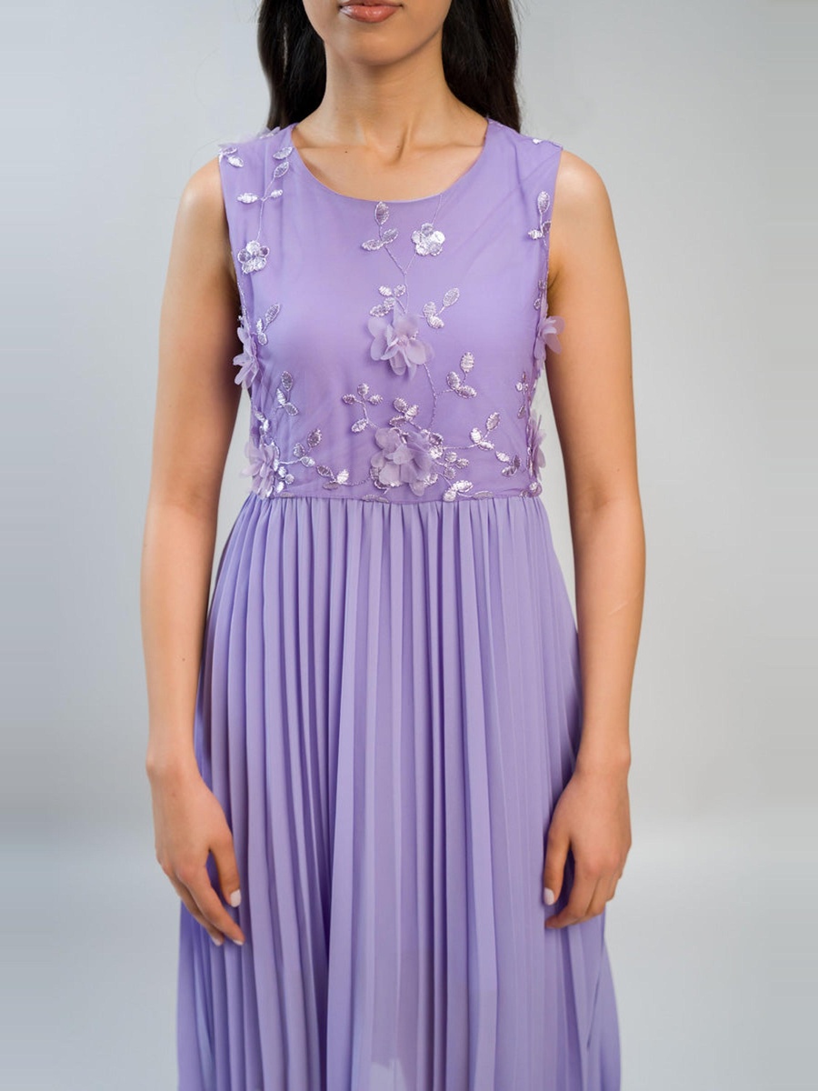 Sleeveless Pleated Midi Dress
