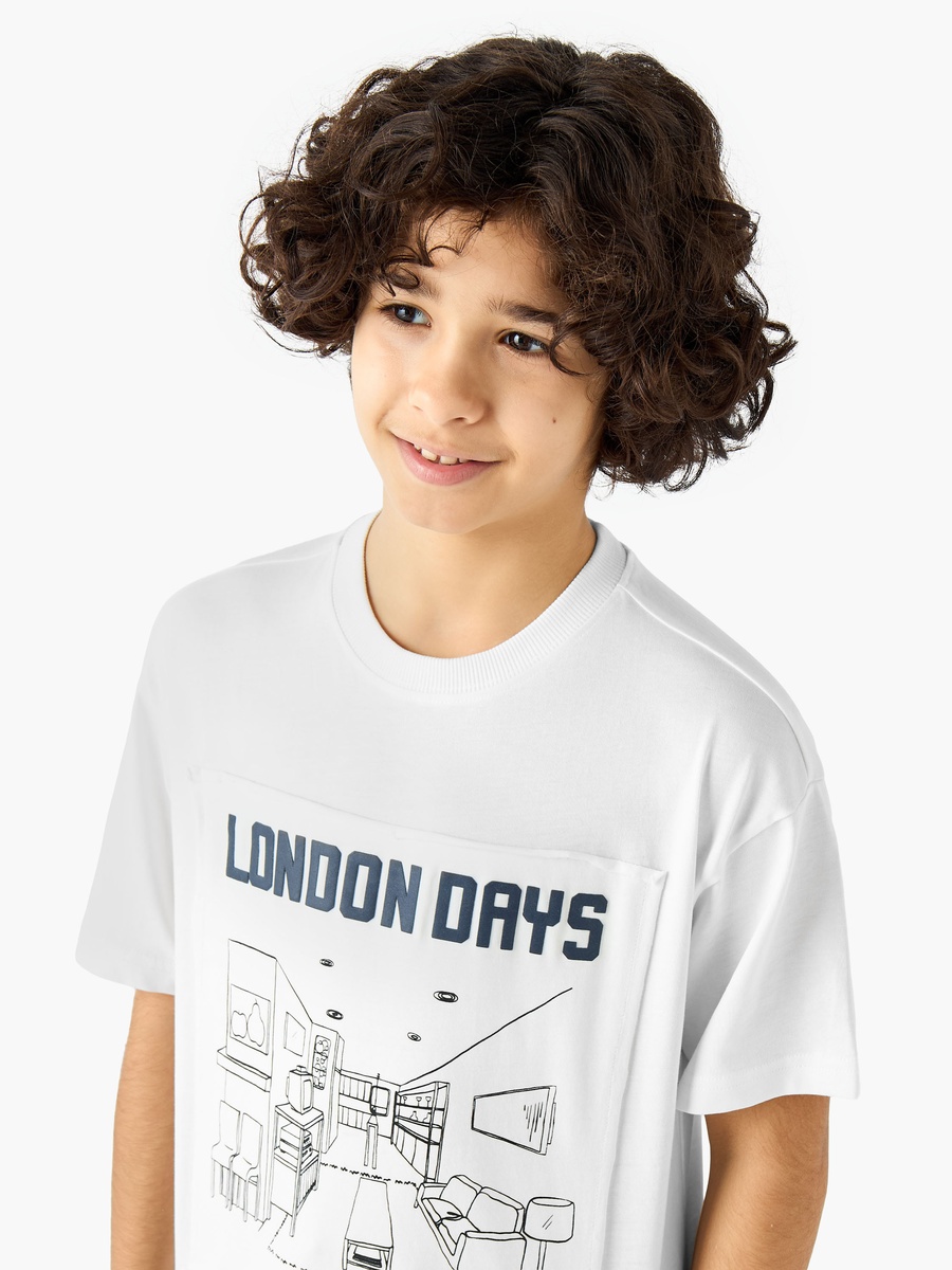 Crew Neck Short Sleeves T-Shirt with London Graphic Print