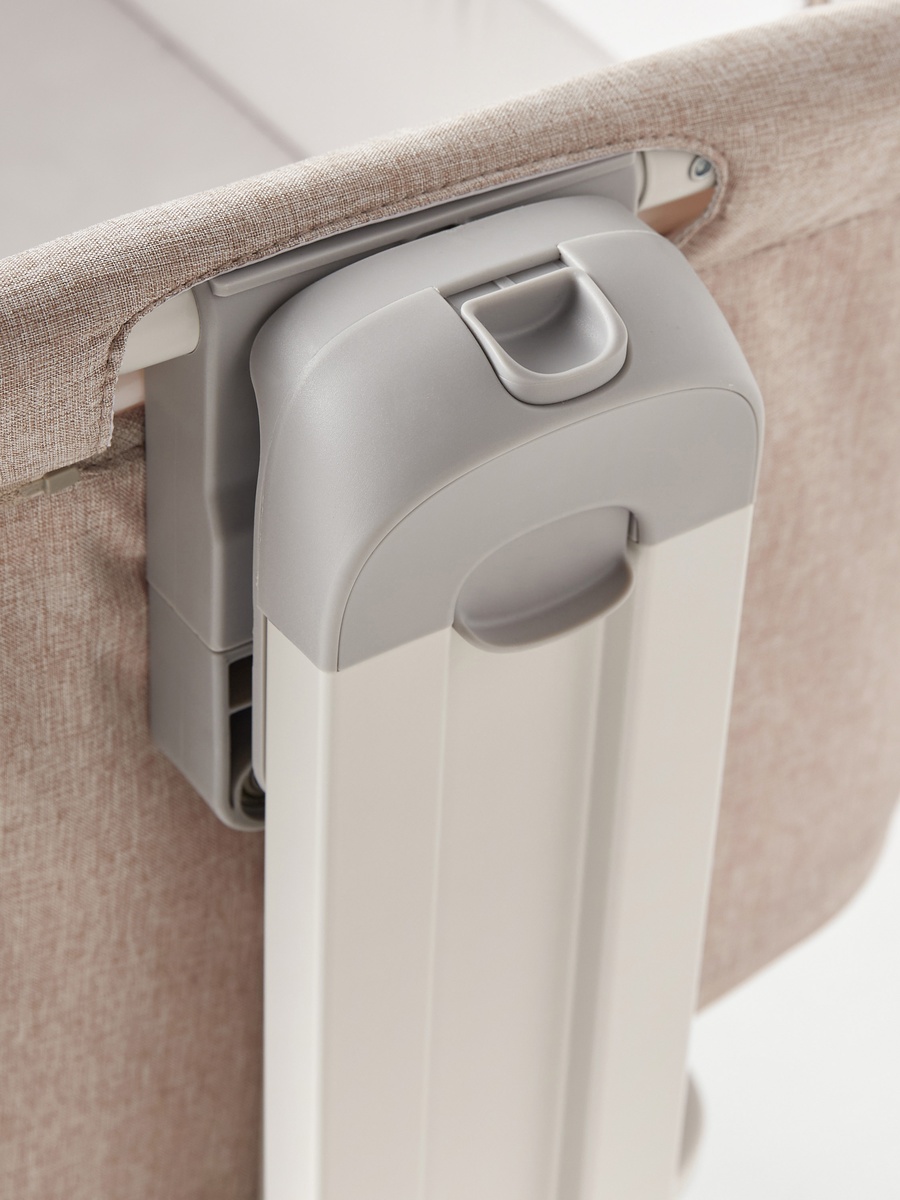 Watson Side Bassinet with Glide Function