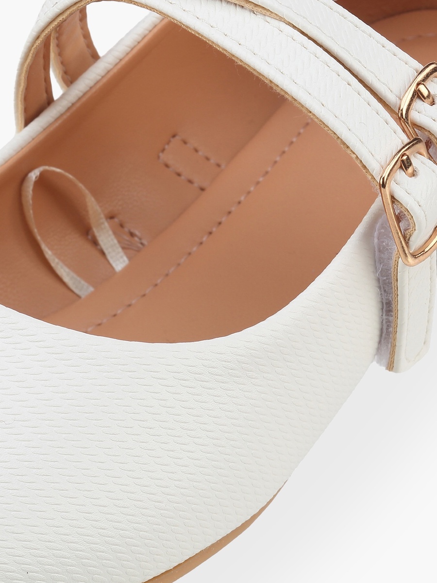 Textured Mary Jane Shoes
