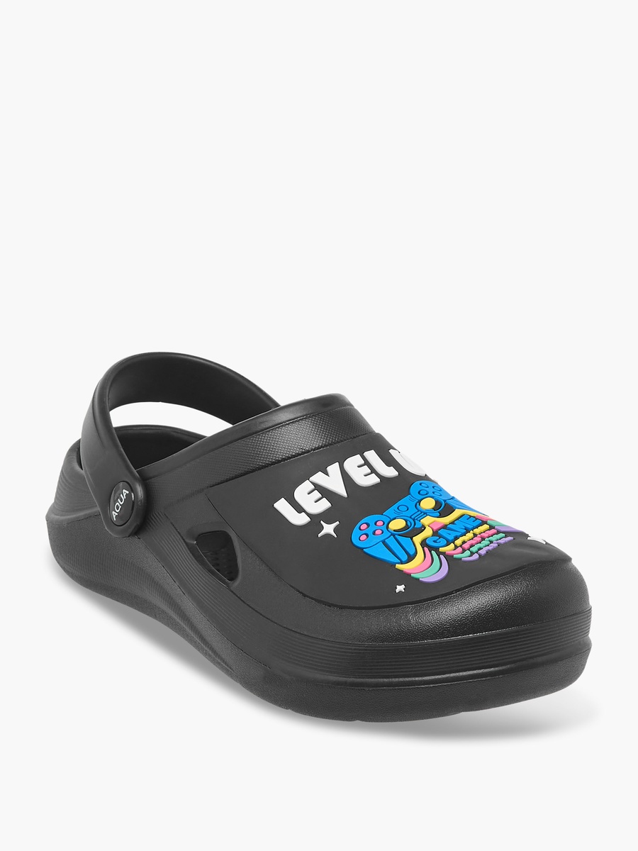 Game Embossed Clogs