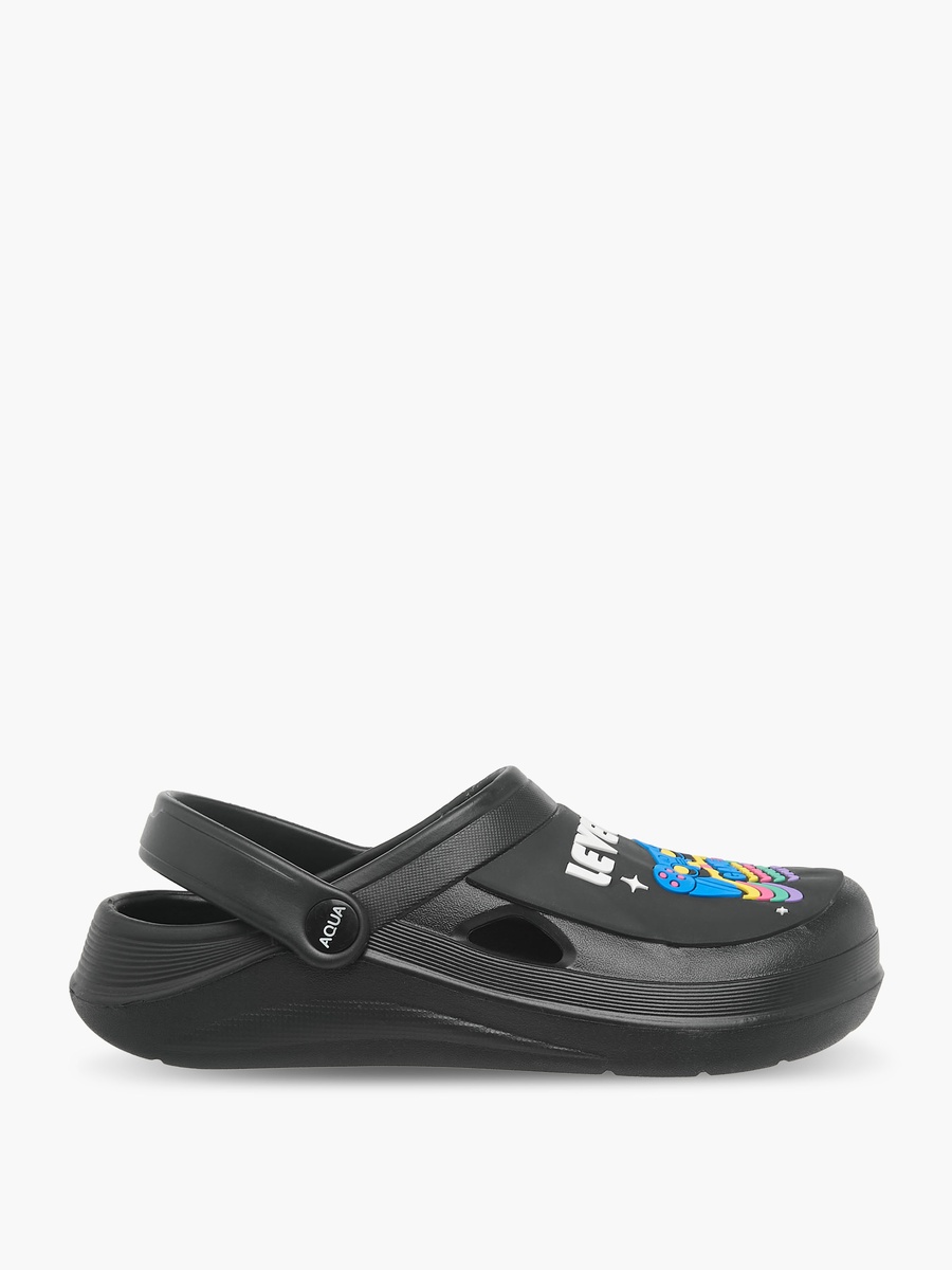 Game Embossed Clogs