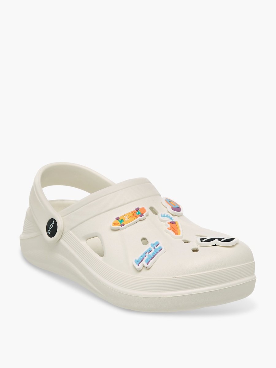 Graphic Embossed Clogs