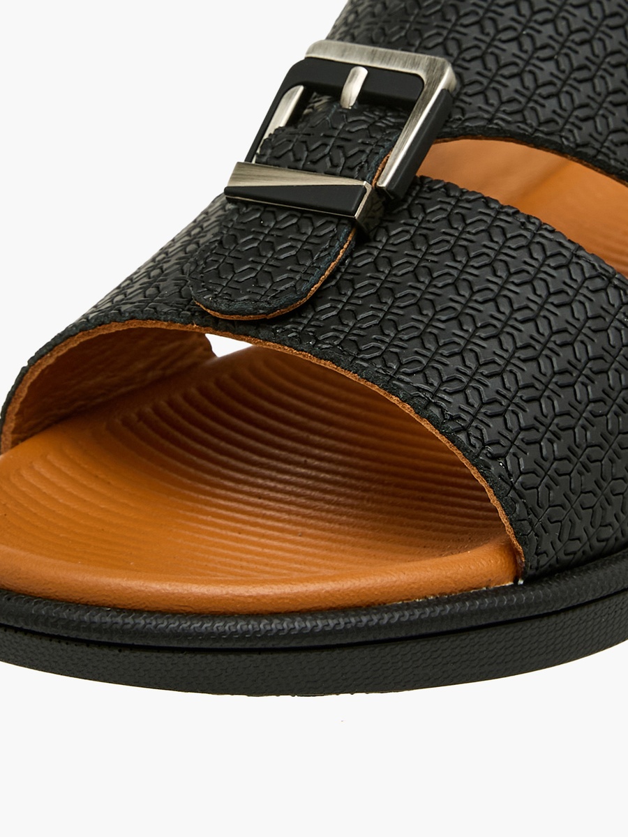 Slip-On Leather Arabic Sandals