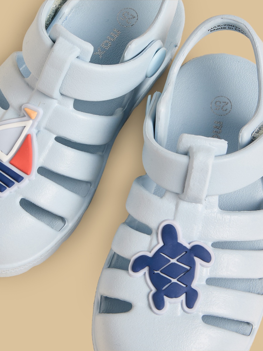 Fisherman Sandals with Hook and Loop Closure