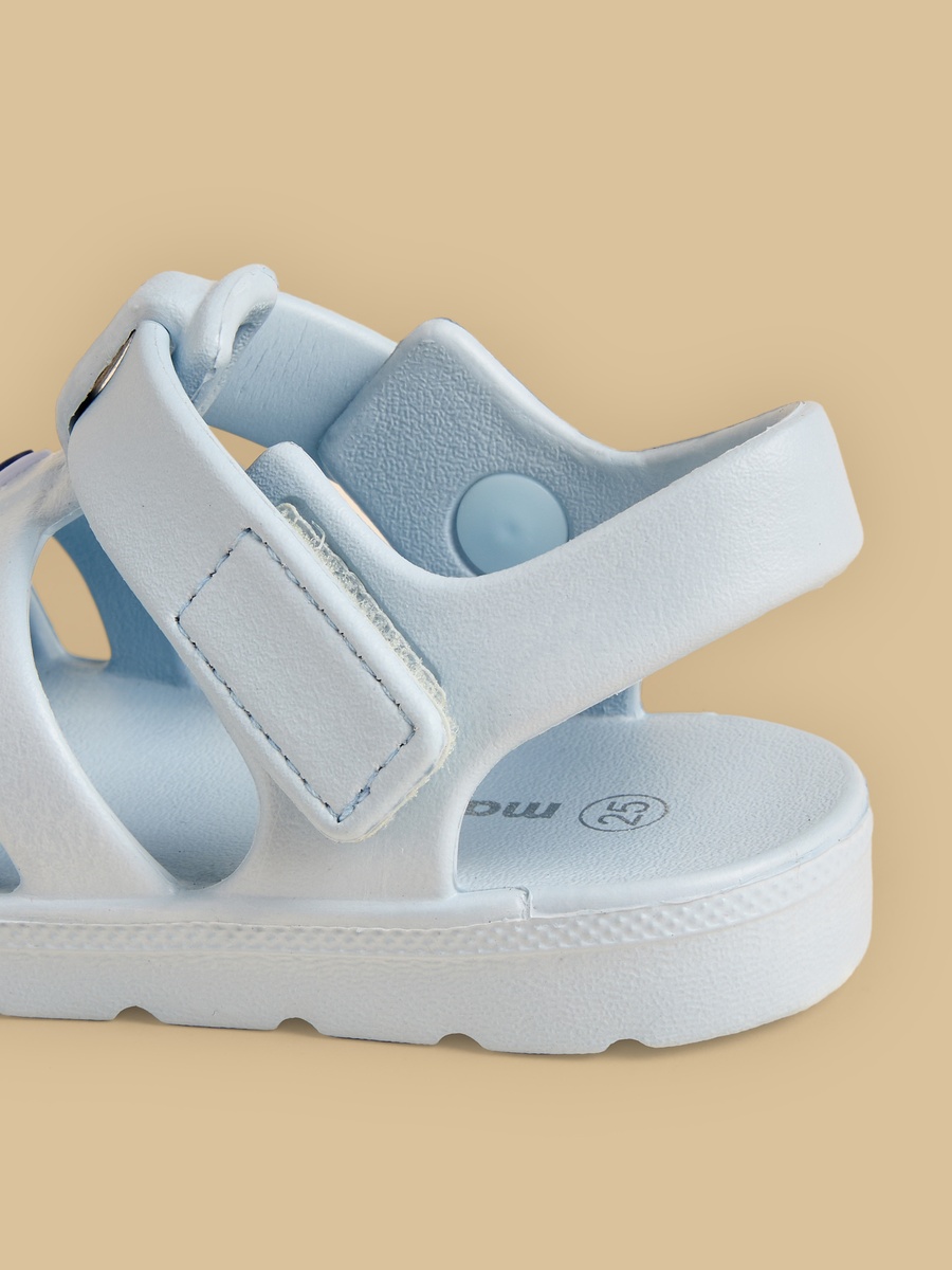 Fisherman Sandals with Hook and Loop Closure