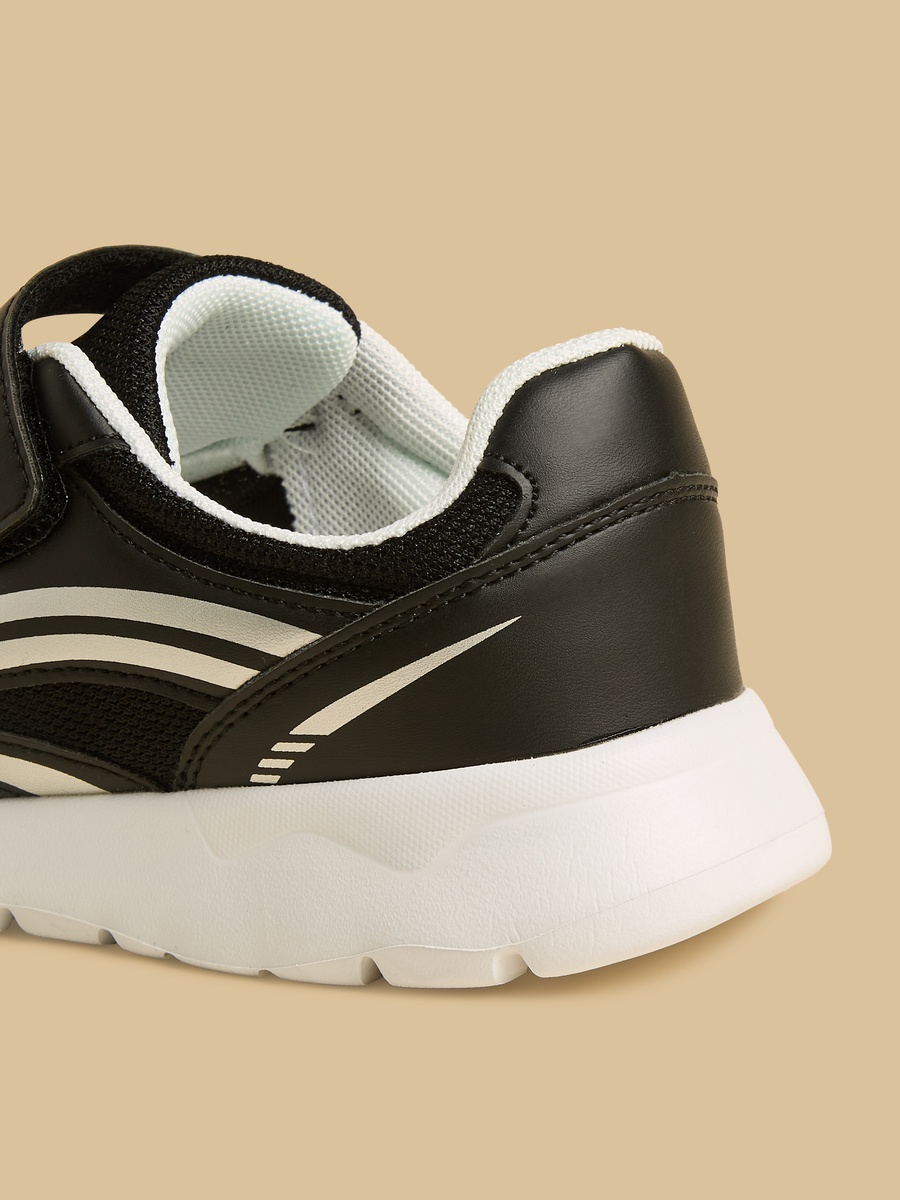 Mesh Panelled Sports Shoes with Hook and Loop Closure