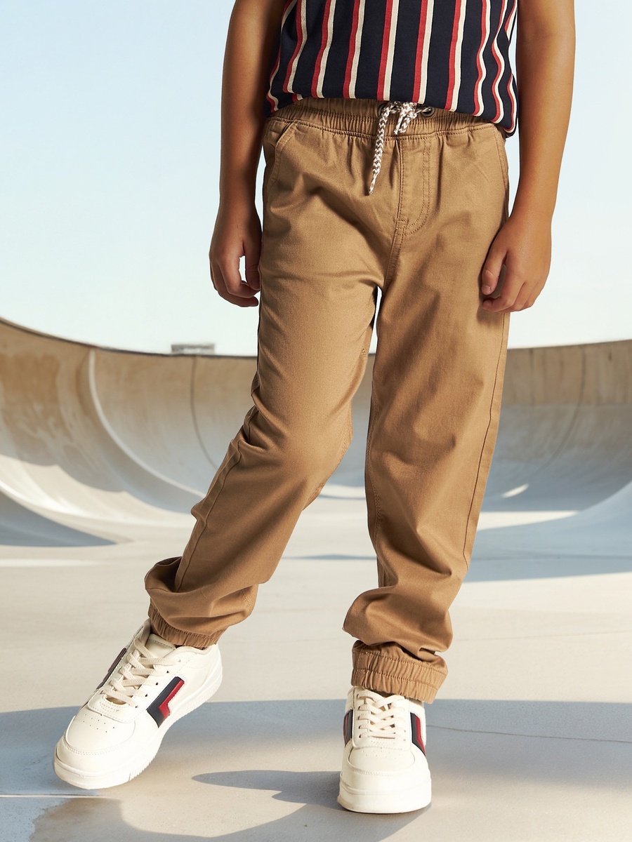 Solid Mid-Rise Jog Pants with Pockets and Drawstring Closure
