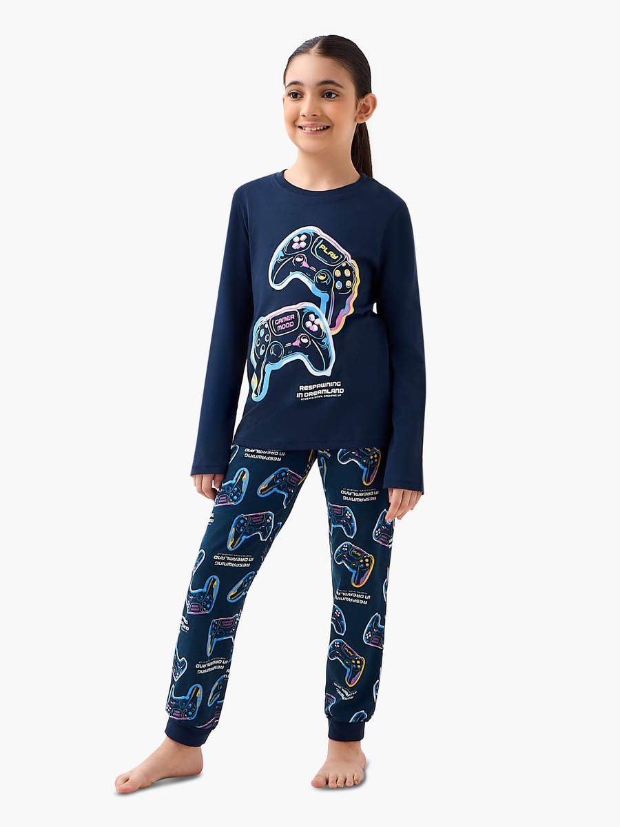 Cotton Crew Neck Long Sleeves Pyjama Set with Game Print