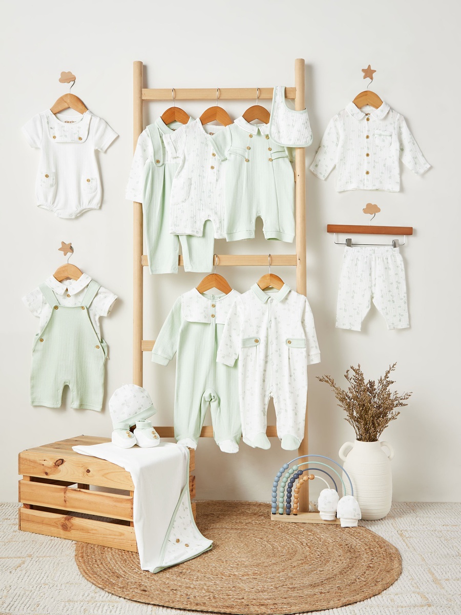 Cotton Round Neck Long Sleeves Sleepsuit with Printed Collar