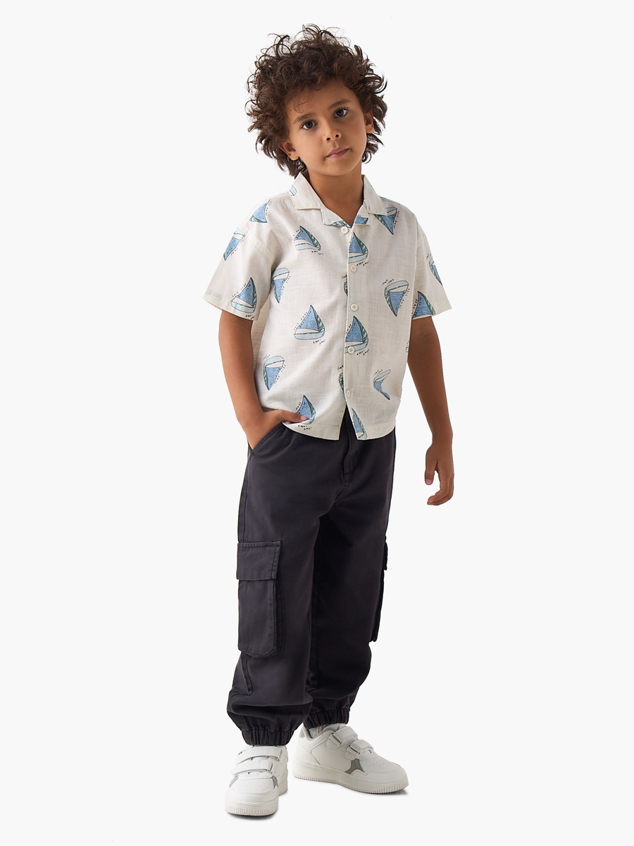 Short Sleeves Shirt with Sailboat Print