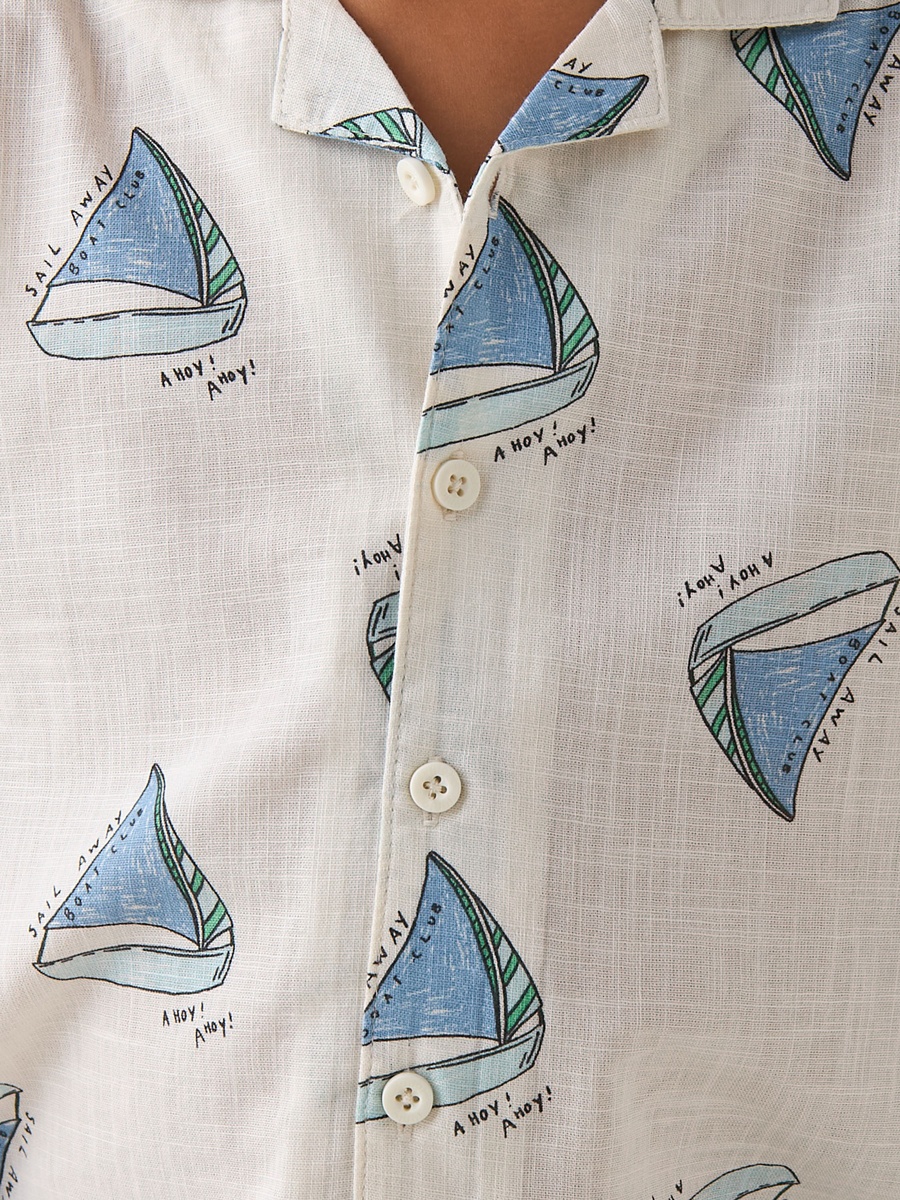 Short Sleeves Shirt with Sailboat Print