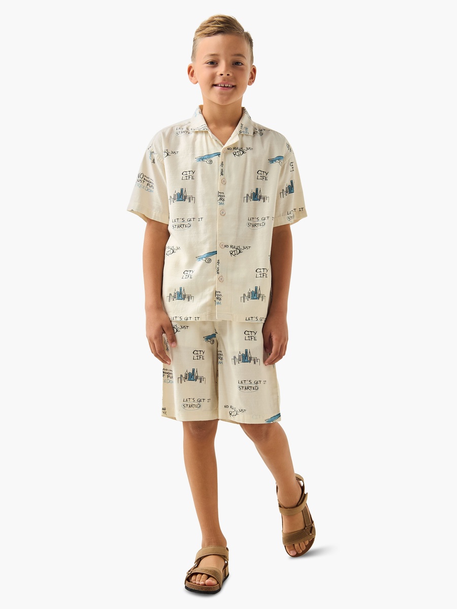 Camp Collar Short Sleeves Shirt and Shorts Set with City Print