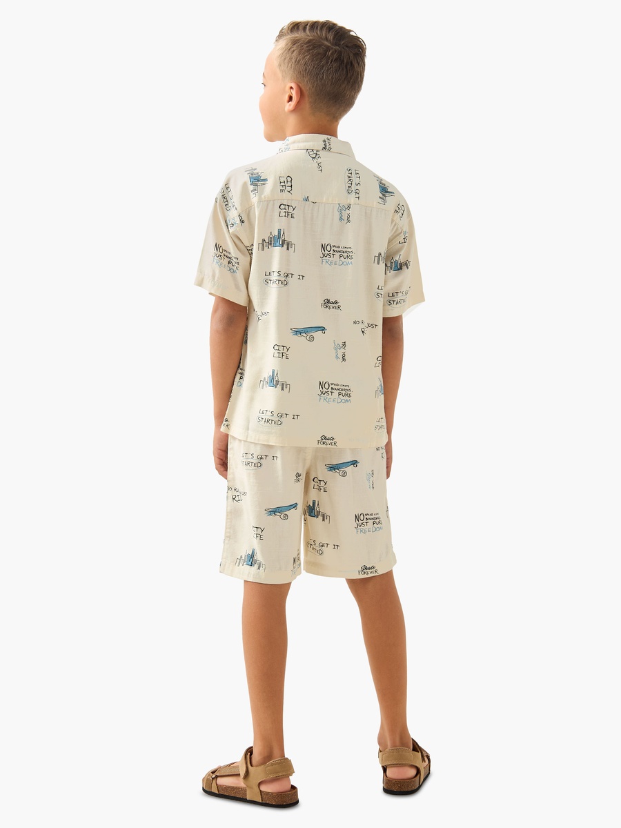 Camp Collar Short Sleeves Shirt and Shorts Set with City Print