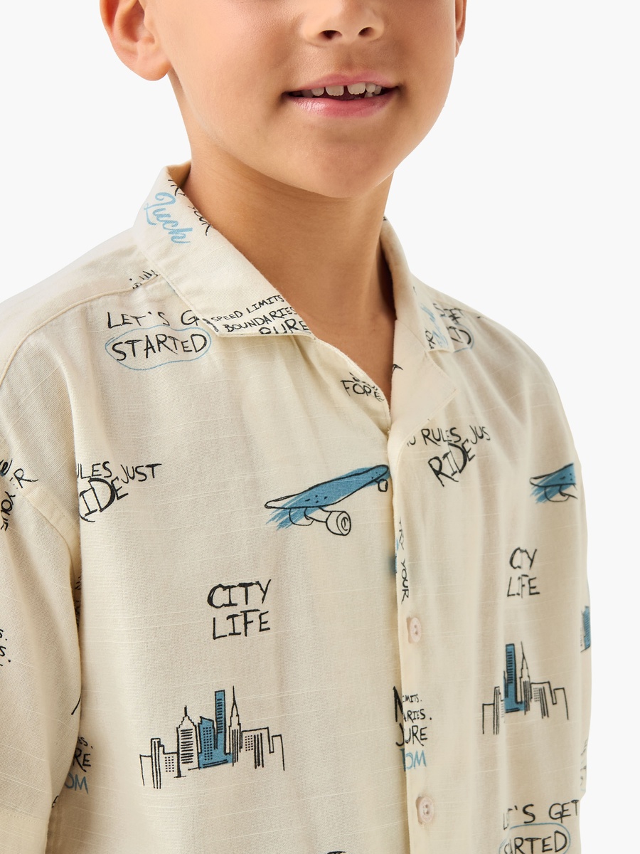 Camp Collar Short Sleeves Shirt and Shorts Set with City Print