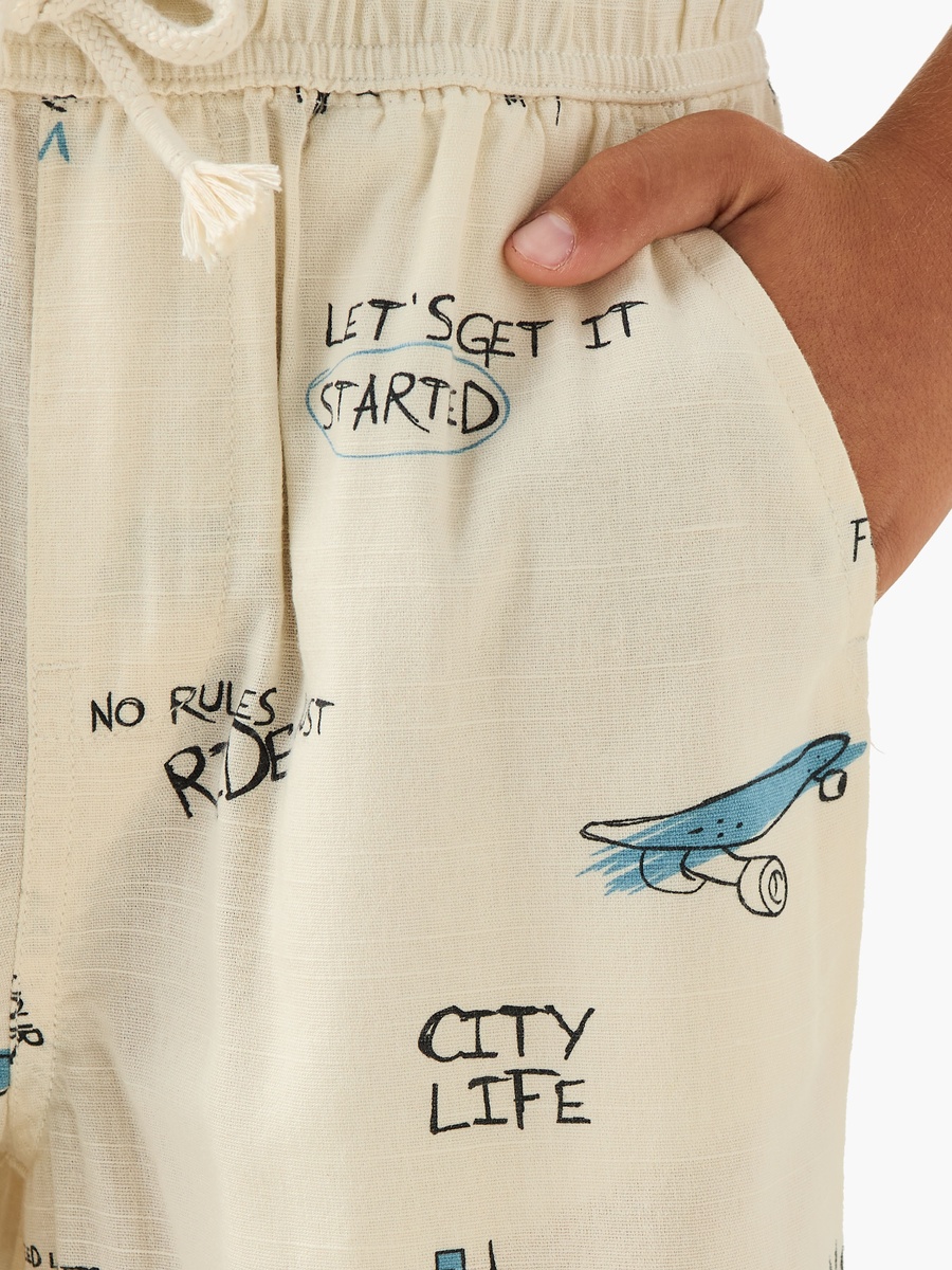 Camp Collar Short Sleeves Shirt and Shorts Set with City Print
