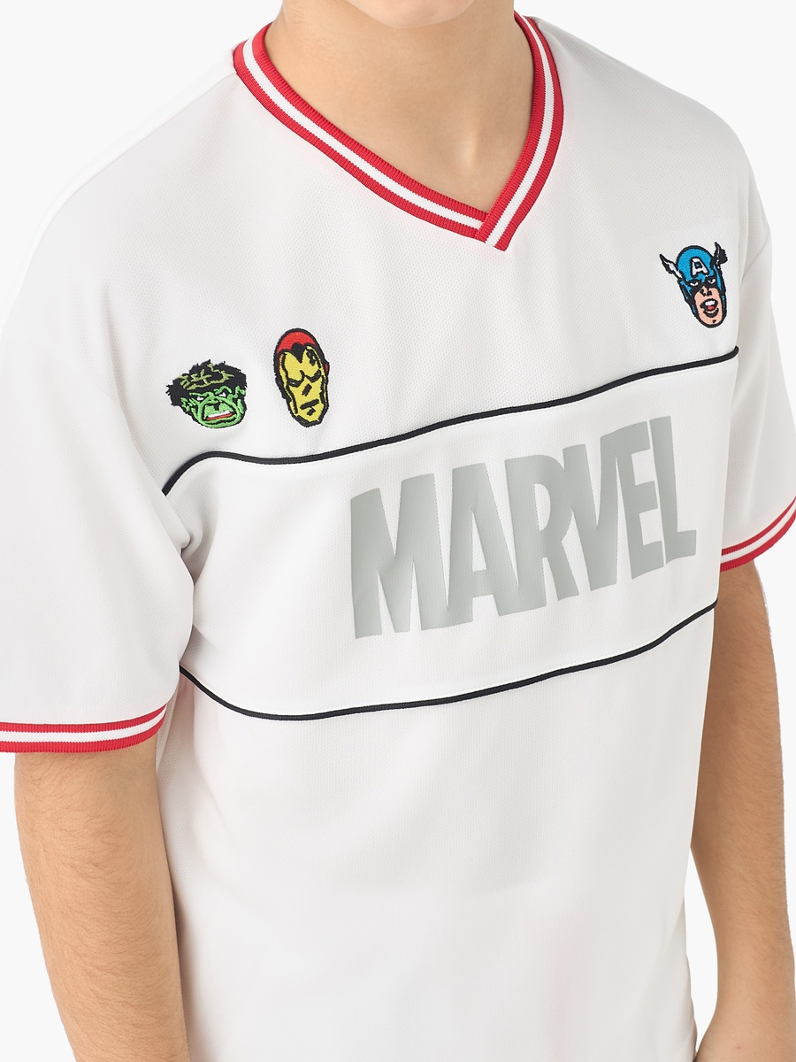 V Neck Short Sleeves T-Shirt and Shorts Set with Avengers Embroidery