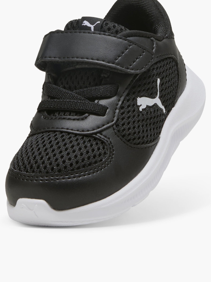 Fun Racer 2 Ankle Sneakers with Hook and Loop Closure