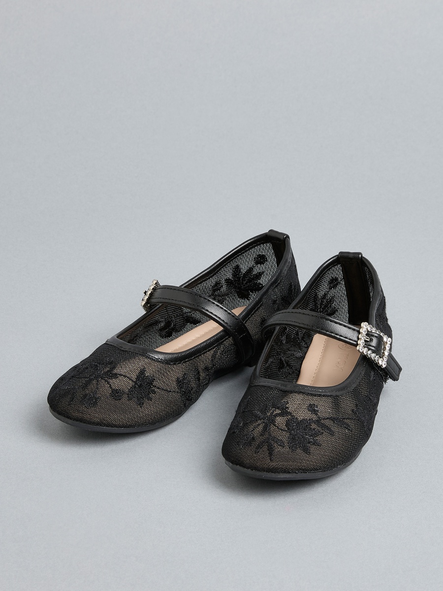 Embroidered Ballerina Shoes with Embellished Buckle Closure