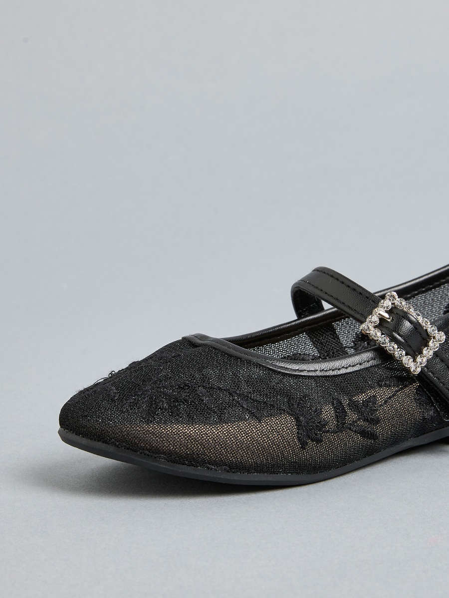 Embroidered Ballerina Shoes with Embellished Buckle Closure