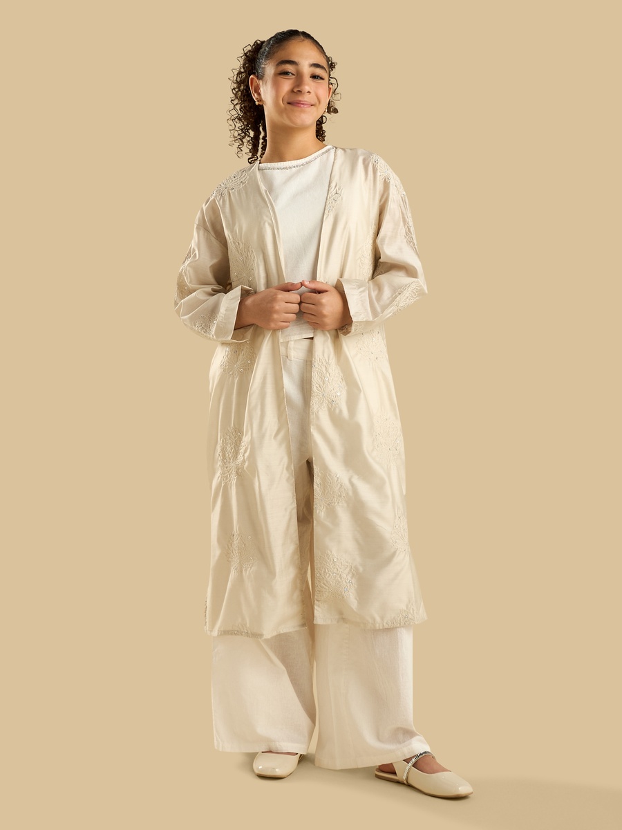 Embroidered Linen Blend Sleeveless Top with Longline Shrug 