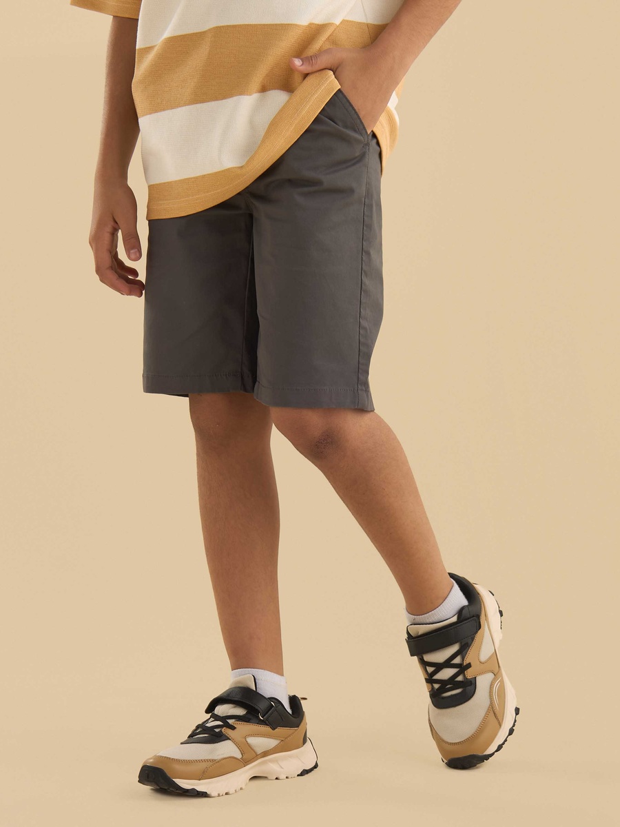 Plain Pull-On Shorts with Drawstring Closure