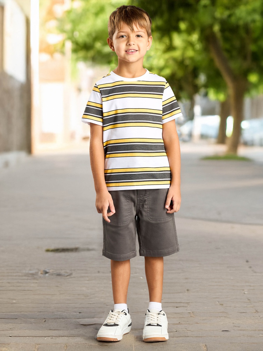 Plain Shorts with Pockets