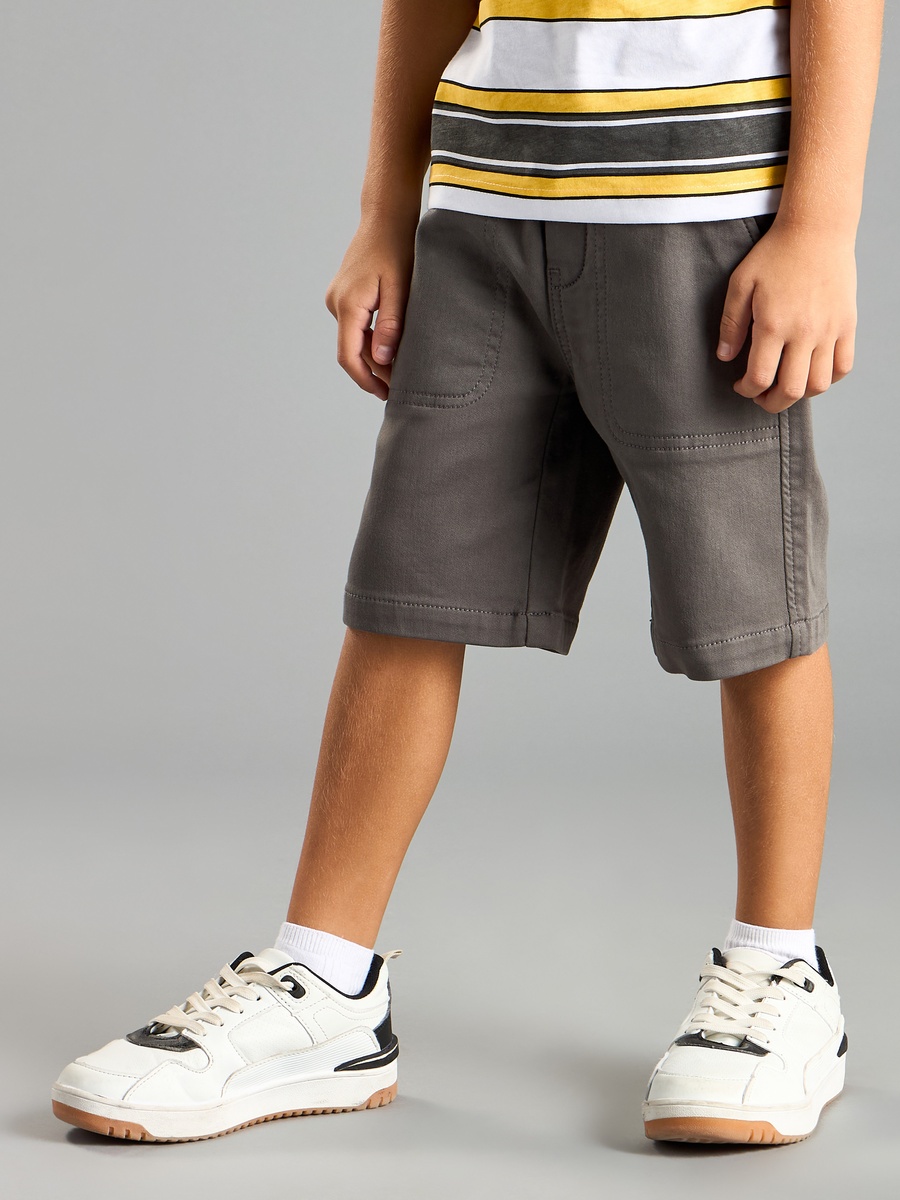 Plain Shorts with Pockets