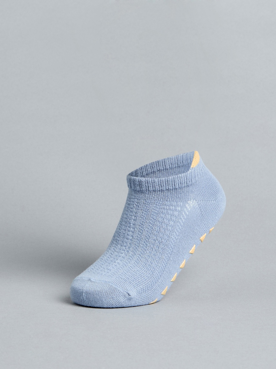 Pack of 3 - Textured Antiskid Calf Length Socks
