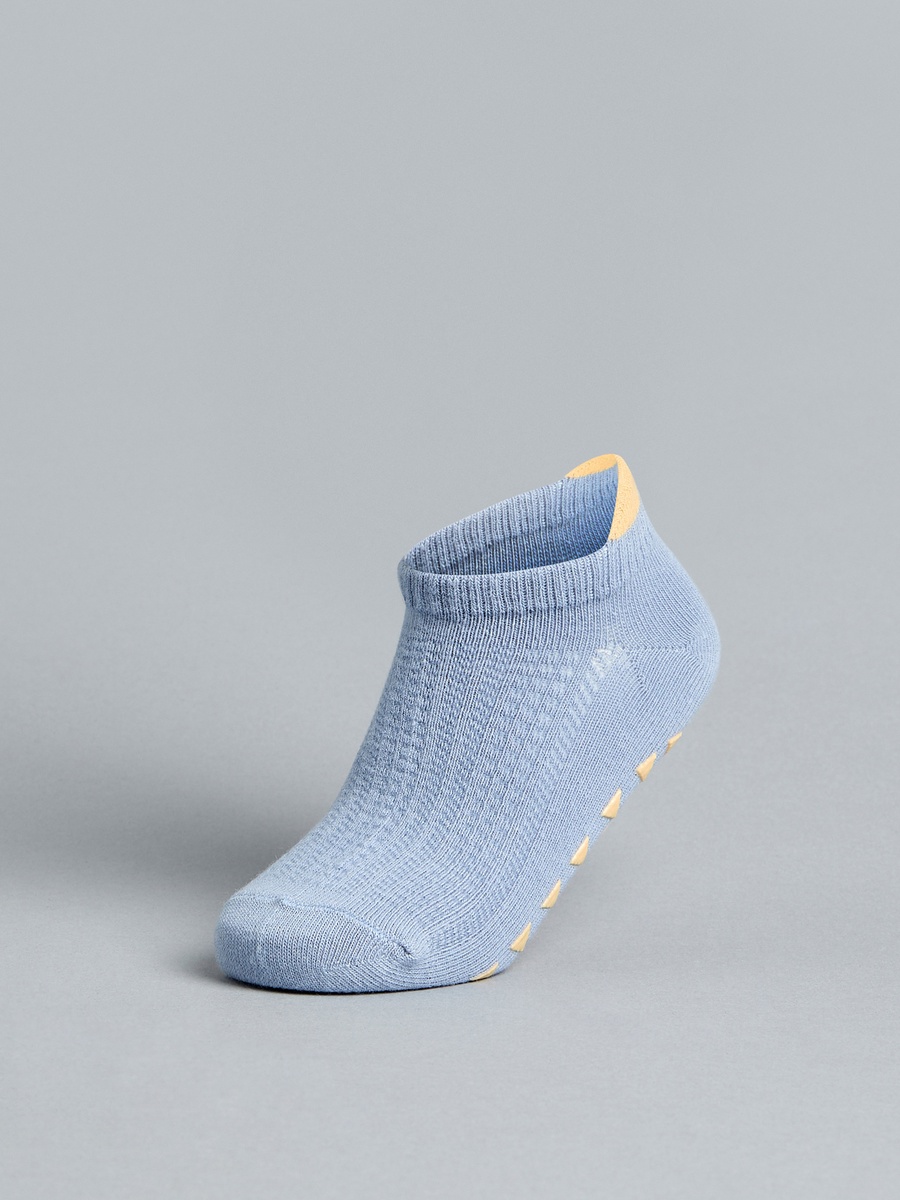Pack of 3 - Textured Antiskid Calf Length Socks