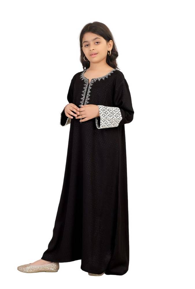 جلابية بناتي سوداء مطرزة