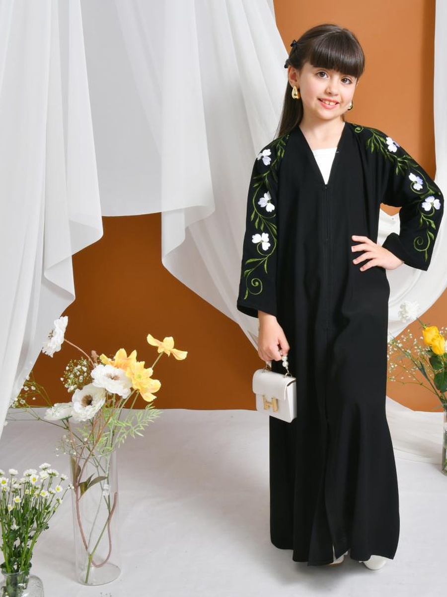 عباية بناتي بتطريز أزهار