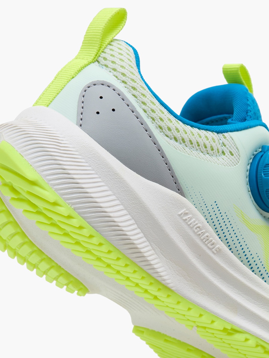 Rotating Buckle Sports Shoes