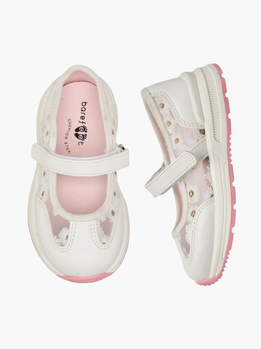 Floral Embroidered Mary Jane Shoes
