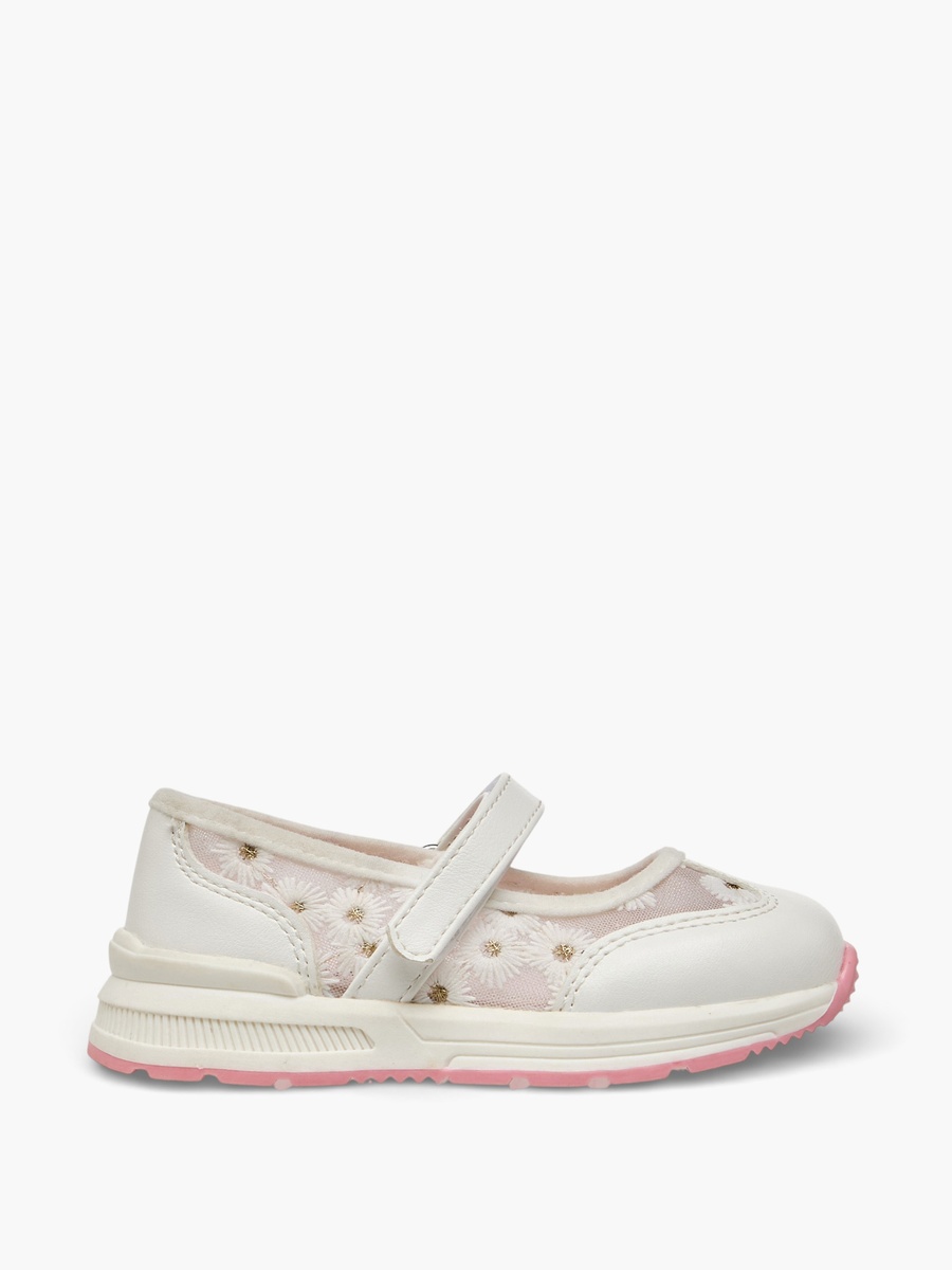 Floral Embroidered Mary Jane Shoes