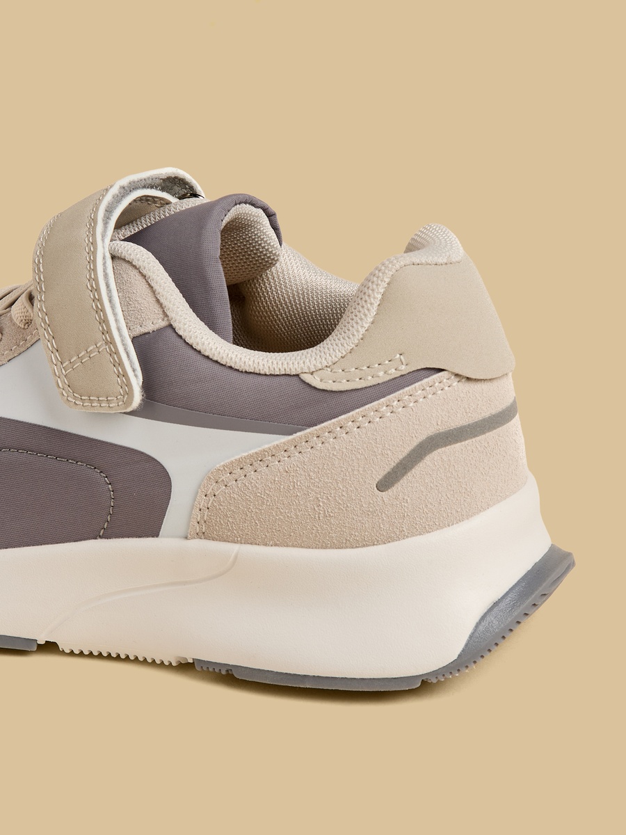 Panelled Sports Shoes with Hook and Loop Closure