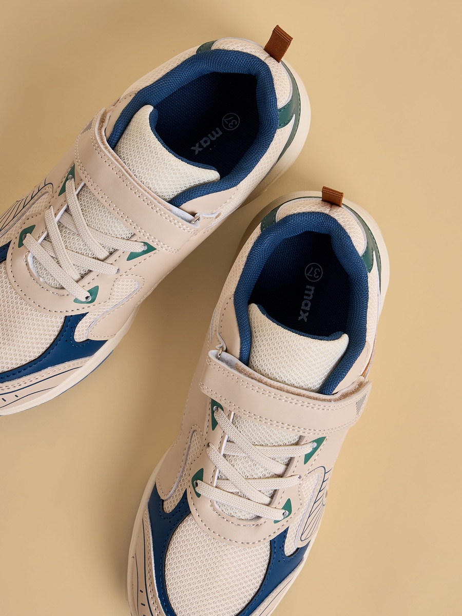 Colourblock Sports Shoes with Hook and Loop Closure