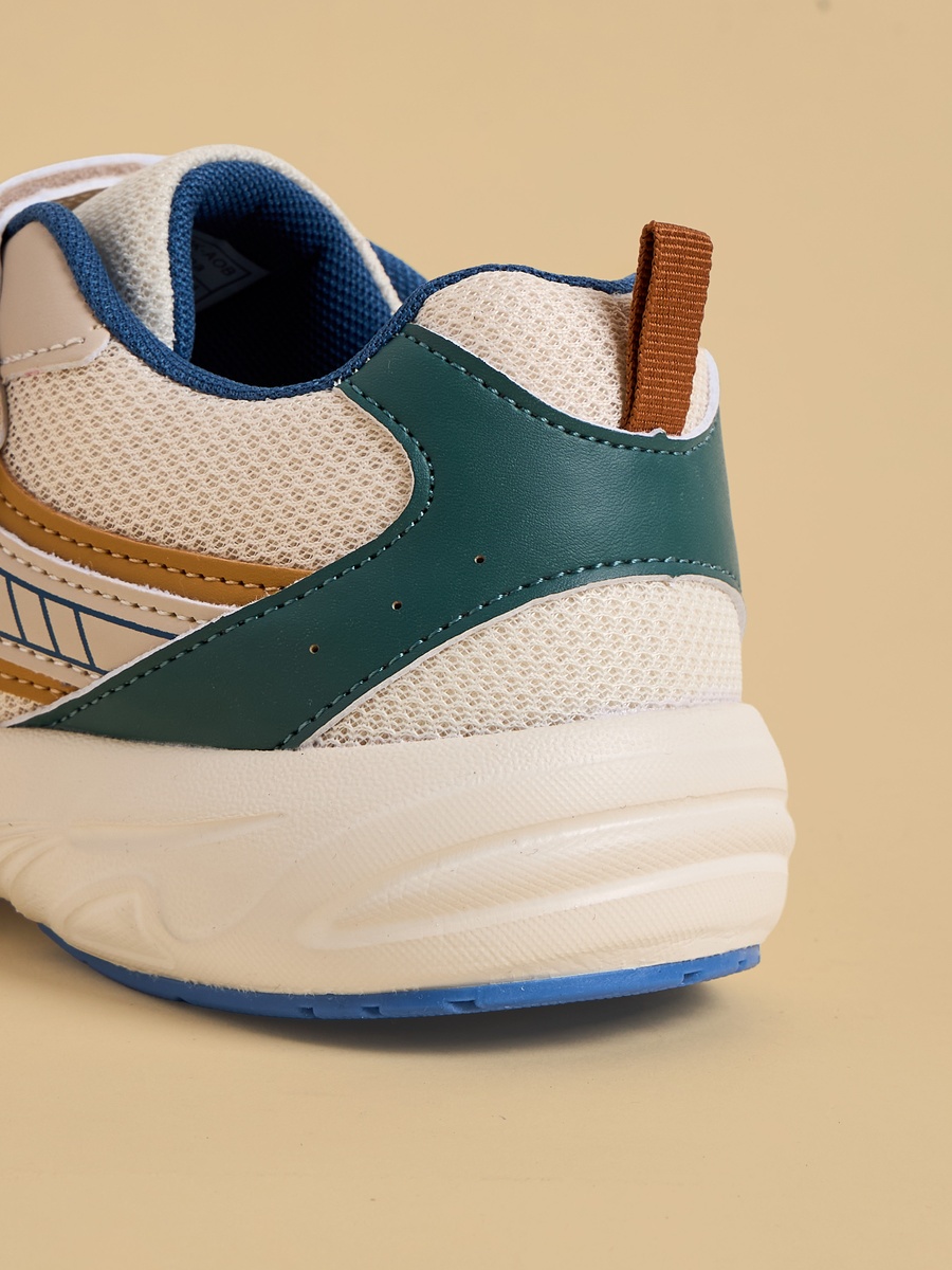 Colourblock Sports Shoes with Hook and Loop Closure