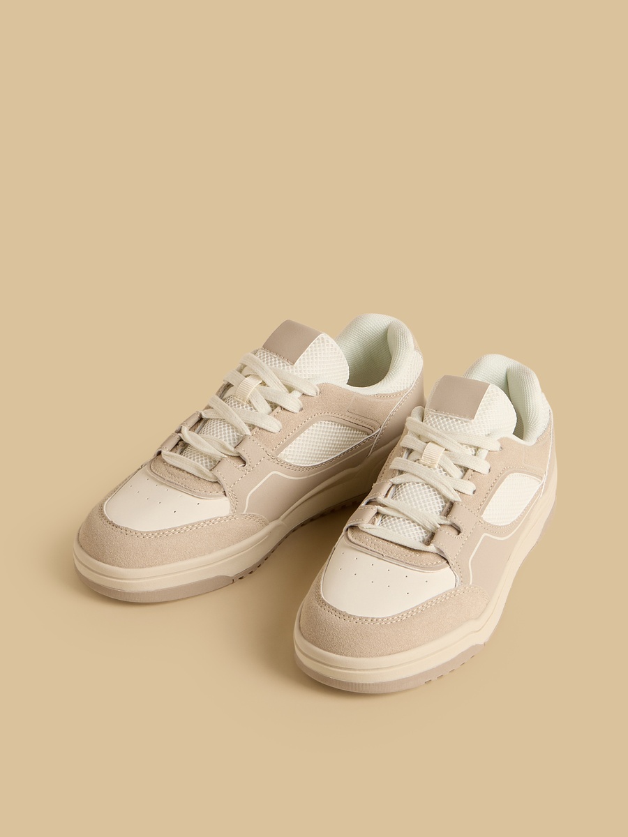 Colourblock Lace-Up Sports Shoes