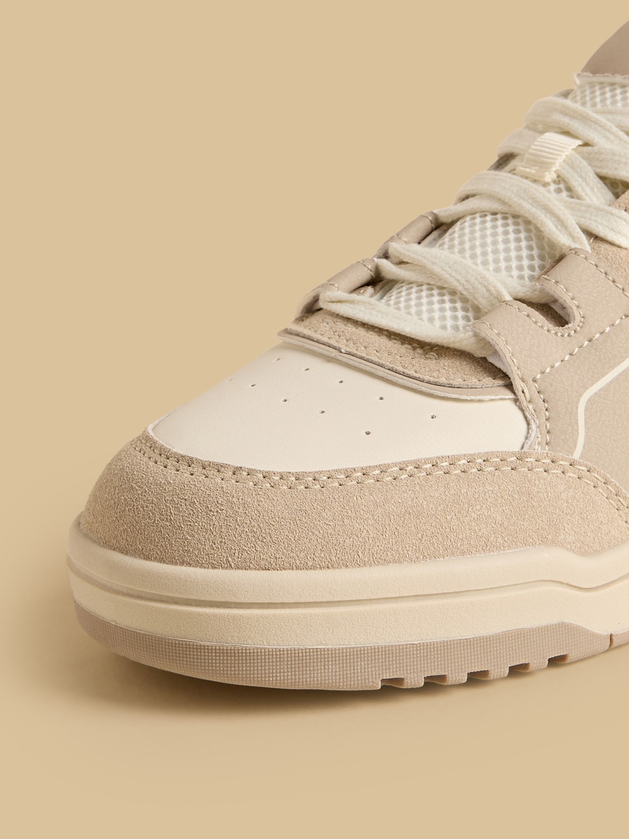 Colourblock Lace-Up Sports Shoes