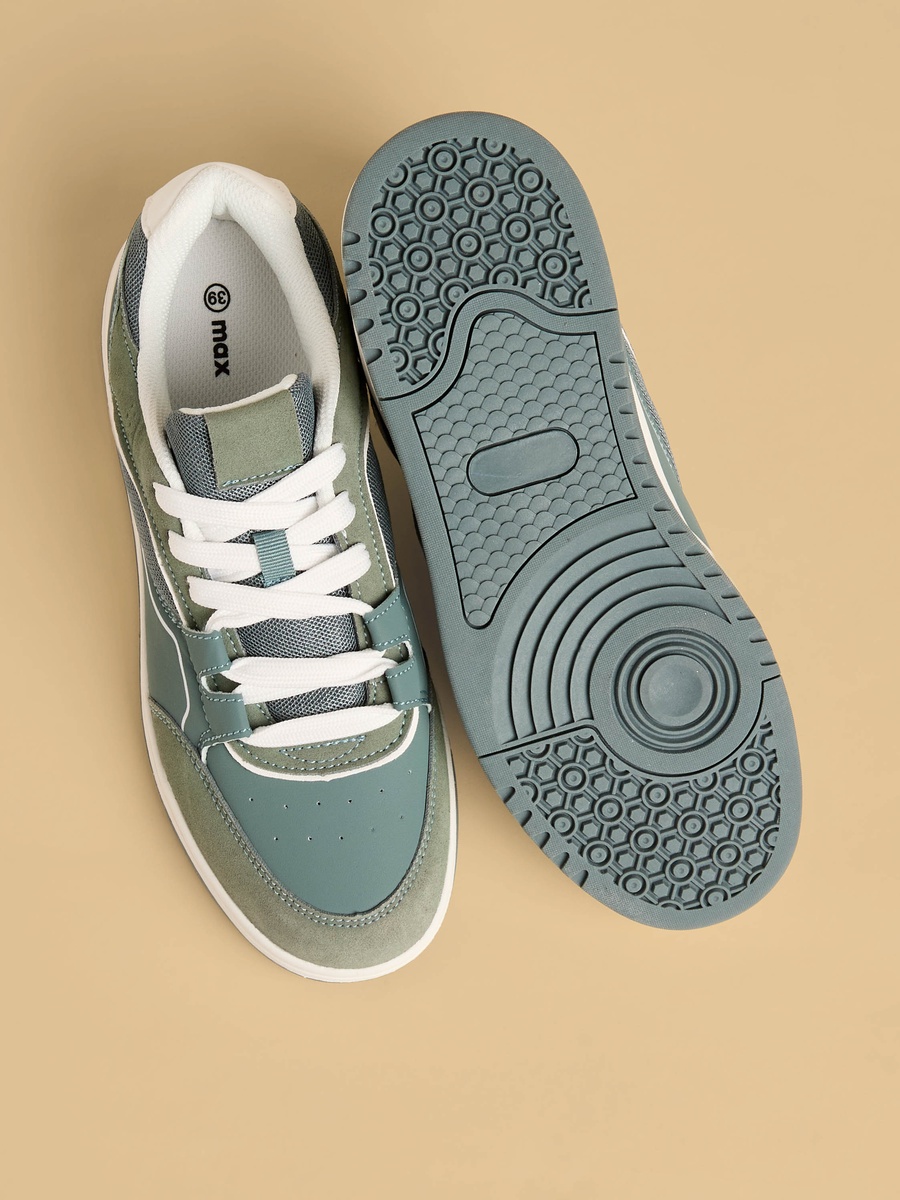 Colourblock Lace-Up Sports Shoes