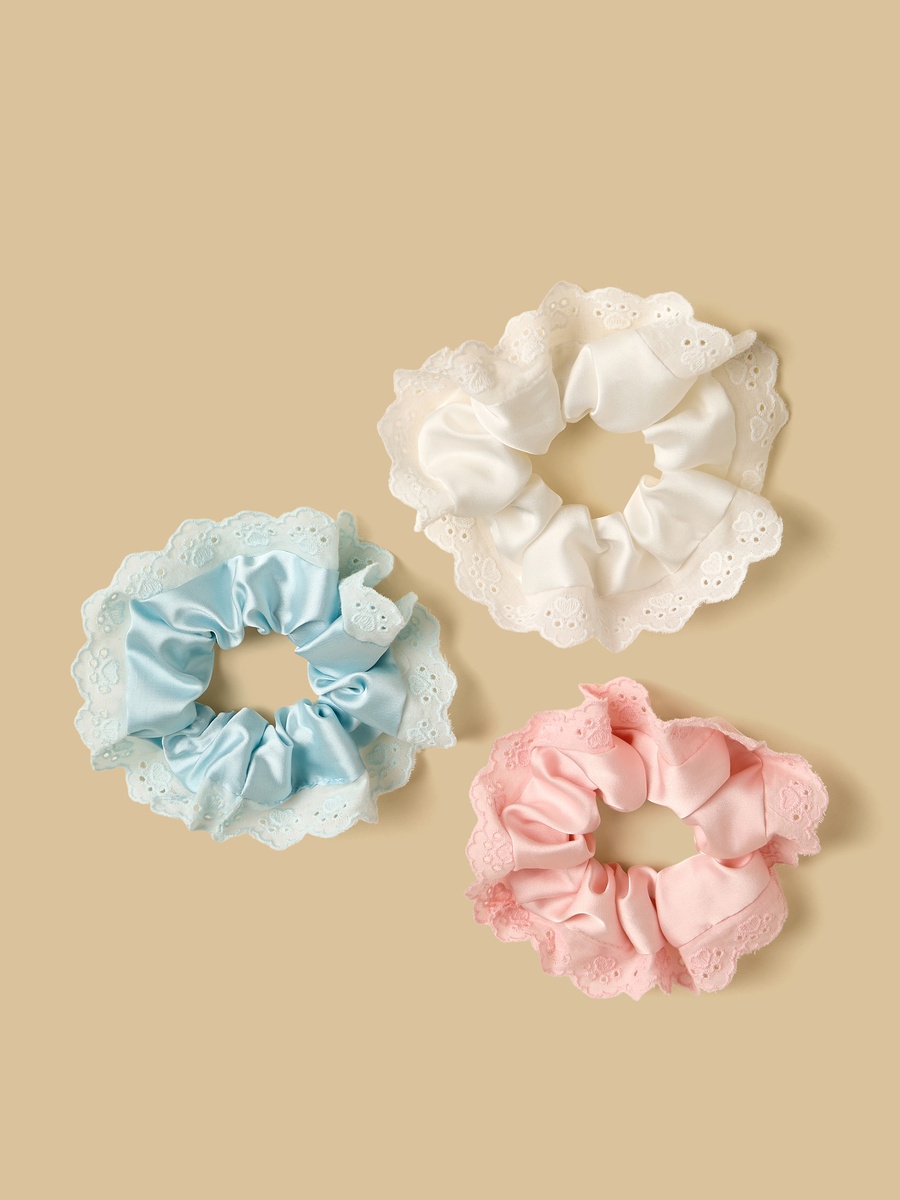 Pack of 3 - Schiffli Textured Scrunchie