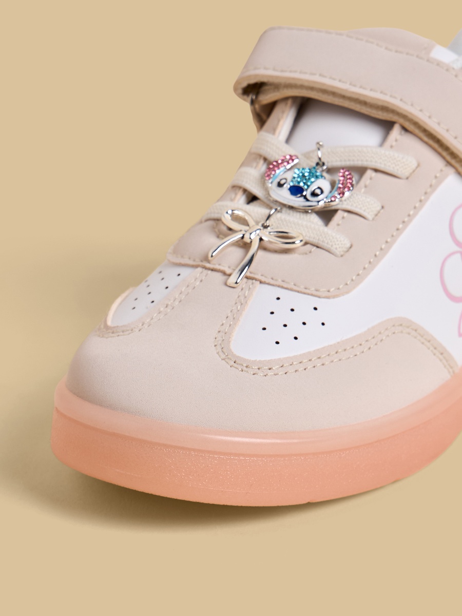 Angel Print Sports Shoes with Hook and Loop Closure