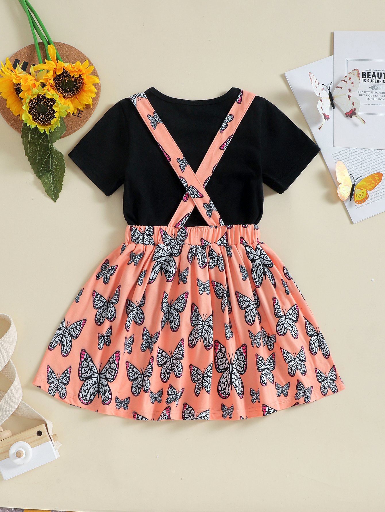 Girls Round Neck T-Shirt and Butterfly Print Jumper Set