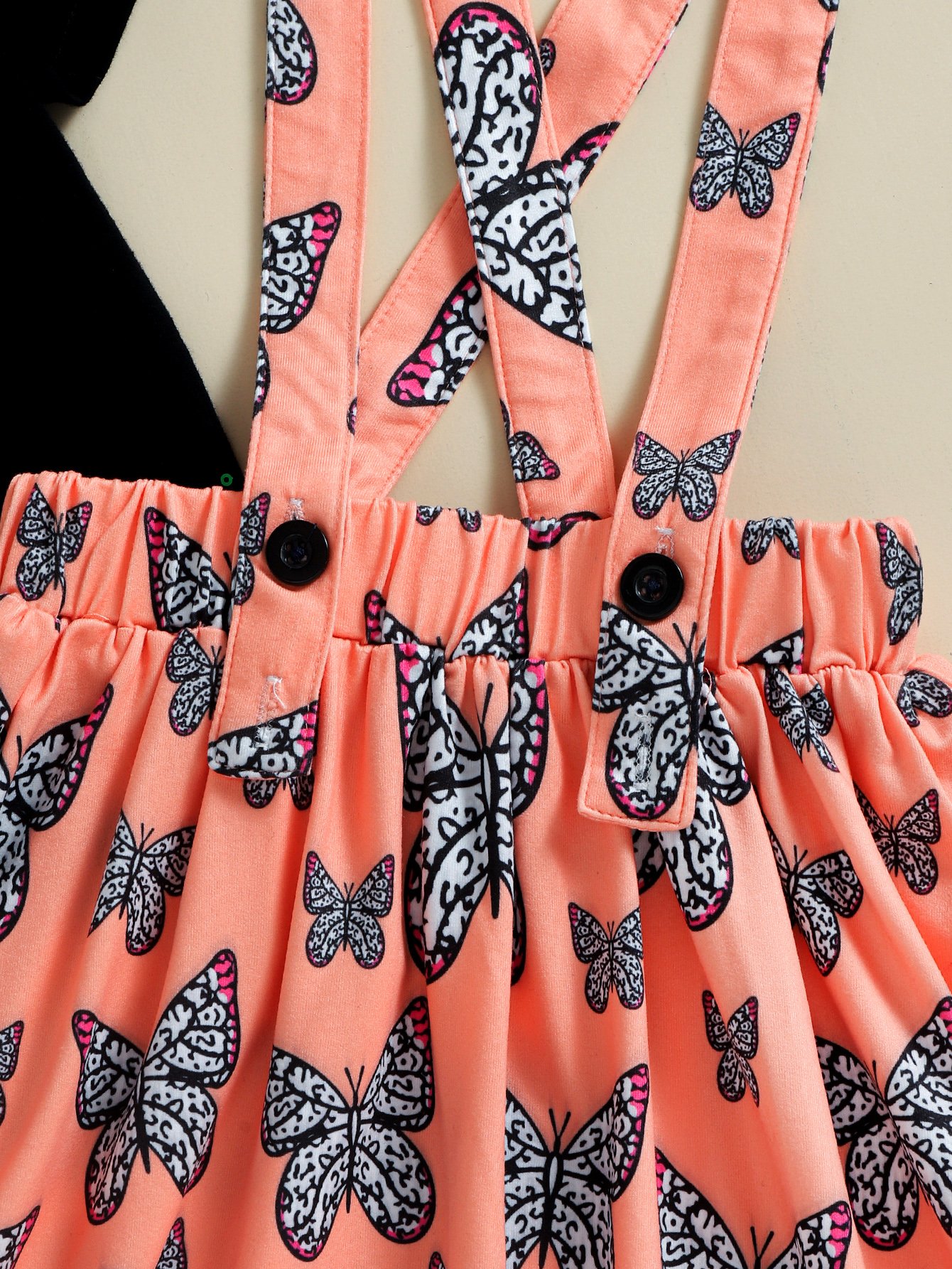 Girls Round Neck T-Shirt and Butterfly Print Jumper Set