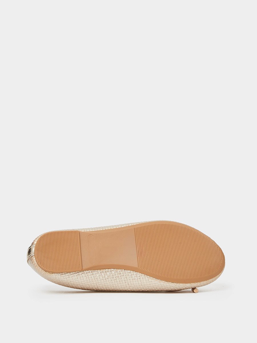 Girls Textured Slip-On Ballerinas